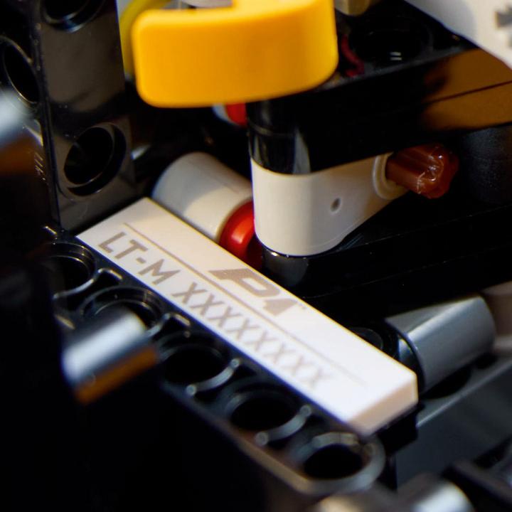 Image du produit LEGO McLaren P1 (42172, LEGO Technic, LEGO difficiles à trouver)