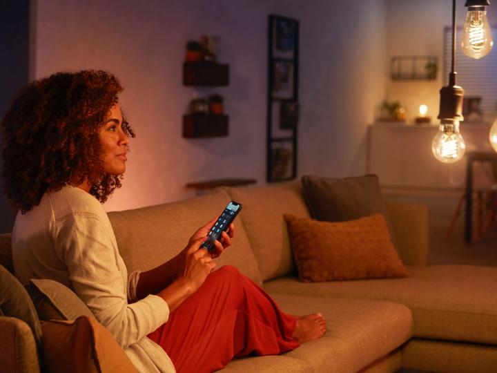 Produktbild Philips Hue Philips Globe G93 Filament (E27, 7 W, 550 lm, 1 x, G)