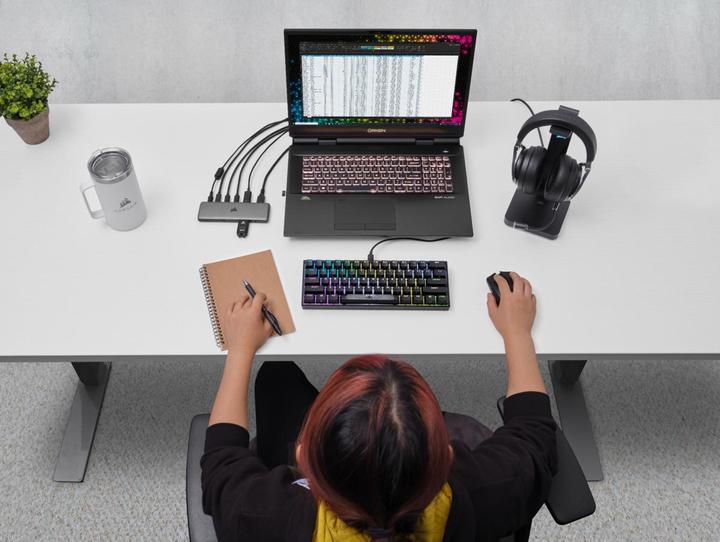 Produktbild Corsair USB 100 (USB-C, 7 Ports)