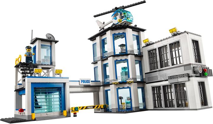 Actual product image LEGO Police station (60141, LEGO City)