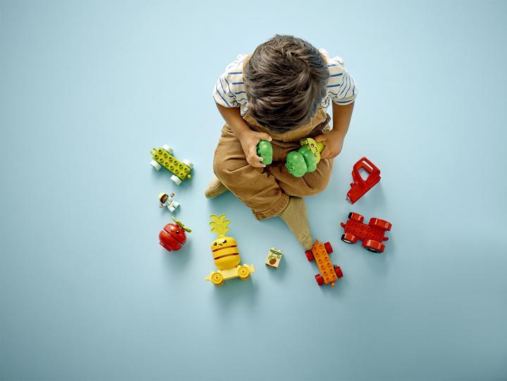 Actual product image LEGO Fruit and vegetable tractor (10982)