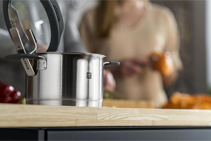 Actual product image Zwilling Bellasera Cookware Set | 5pcs. | Black (26 cm, Pot, Stainless steel)