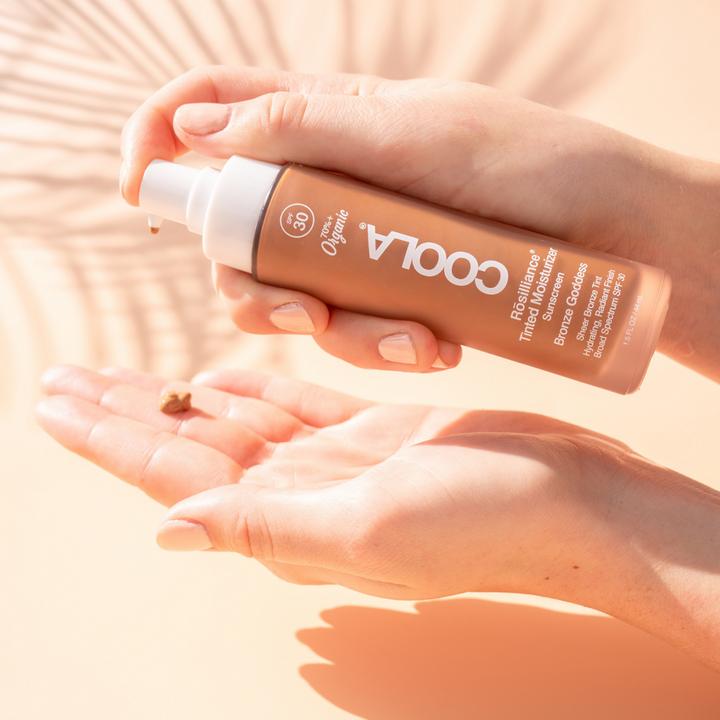 Actual product image Coola Suncare Rösilliance (Bronze Goddess, Light/Medium, Gold Tint, Medium/Dark)