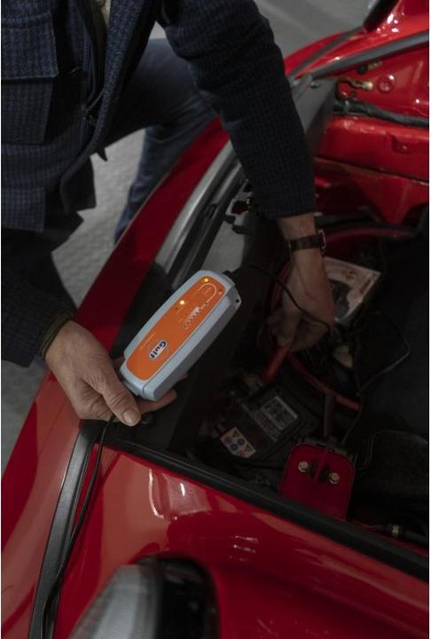 Actual product image Ctek Chargeur de batterie intelligent CT5 GULF EDITION limitée 12V 5A (12V)
