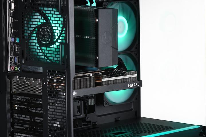 Actual product image Actina Gaming GameOn (Intel Core i5-12400F, 32 GB, 1000 GB, Arc A580)