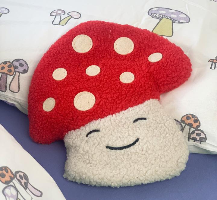 Immagine prodotto Bitten Huggable Magical Mushroom