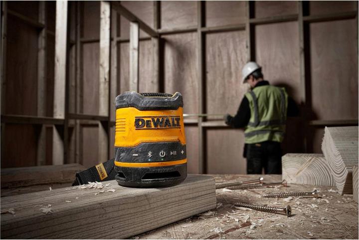 Produktbild DeWalt Tragbarer Baulautsprecher 5W, Bluetooth (DCR009-XJ) IP67 (16 h, Akkubetrieb)