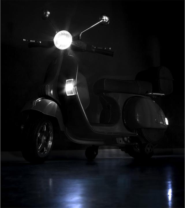 Produktbild Actionbikes Motors Actionbikes Vespa PX 150 Kinder Elektroroller