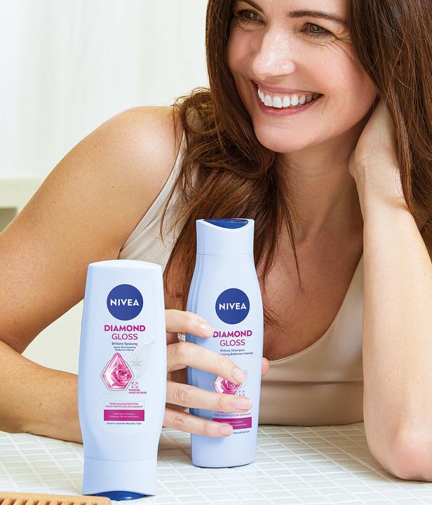 Actual product image NIVEA Diamond Gloss Spülung DUO (400 ml)