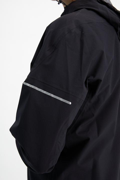 Produktbild ASICS Performance Fujitrail Proof Jacket Lady Performance Black (L)