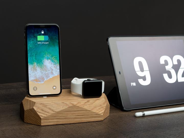 Actual product image Oakywood Combo Dock - Wooden docking station - USB-C