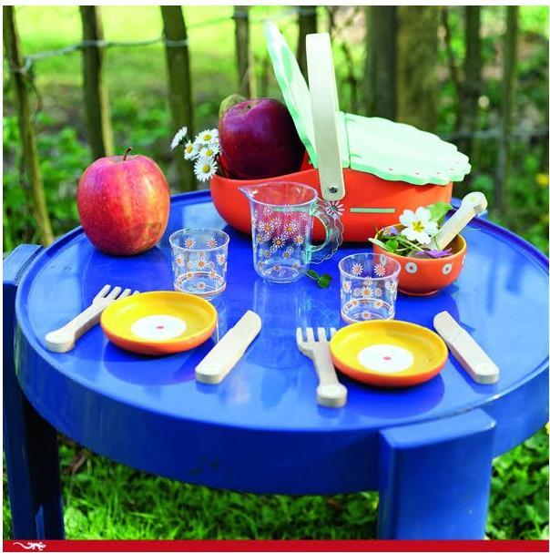 Actual product image Djeco My picnic set