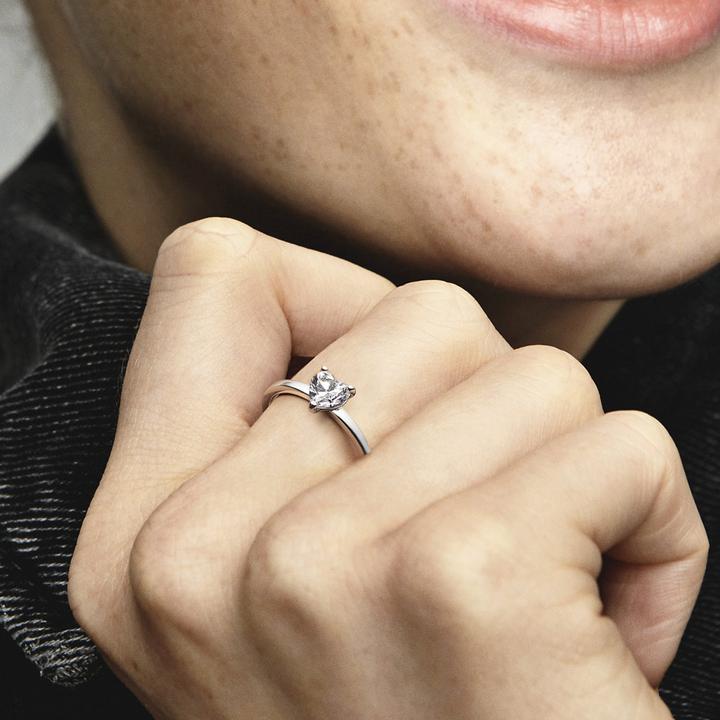 Image du produit Pandora Bague solitaire coeur étincelante (48, Argent 925)