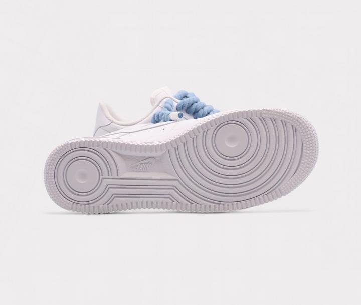 Produktbild Nike Air Force 1 White (40)