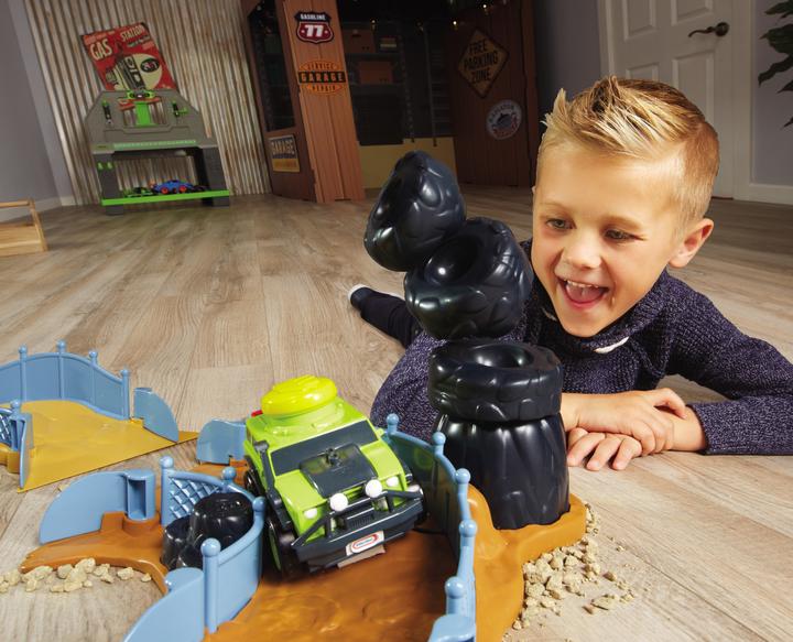 Actual product image Little Tikes Slammin' Racers Scrapyard Derby