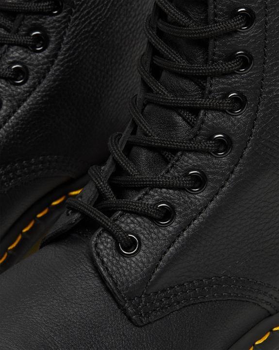 Actual product image Dr. Martens Pascal (36)