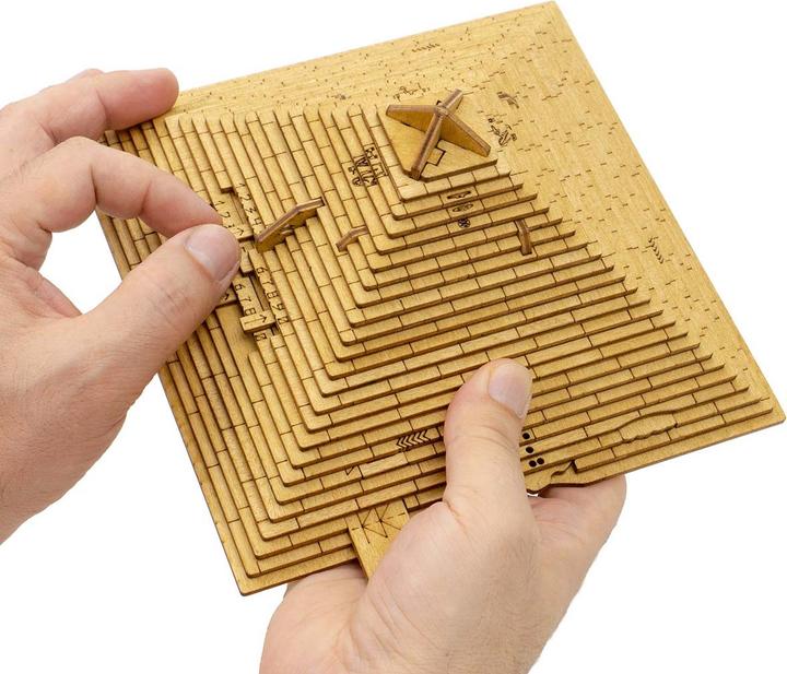 Produktbild Escape Welt Quest Pyramide (Deutsch, Französisch, Italienisch, Englisch)