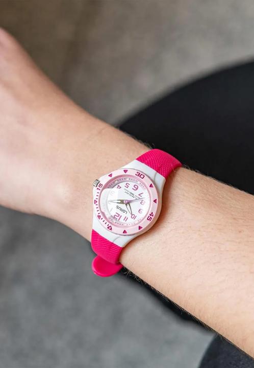 Actual product image Lorus Junior (Analogue wristwatch, 30 mm)