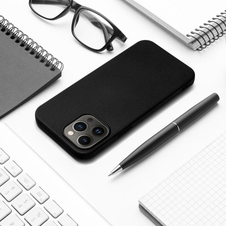Actual product image Partner Telecom Back panel cover OEM SILICONE case for IPHONE 7 black (Apple iPhone 7)