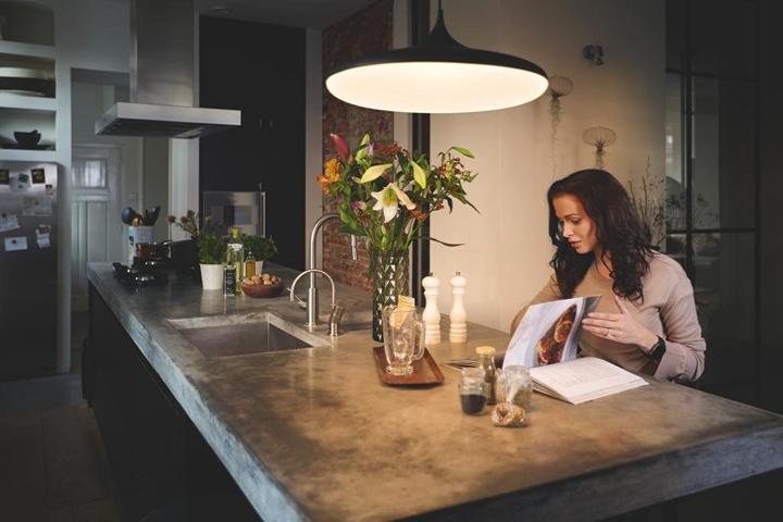 Produktbild Philips Hue Cher Basis (3000 lm)