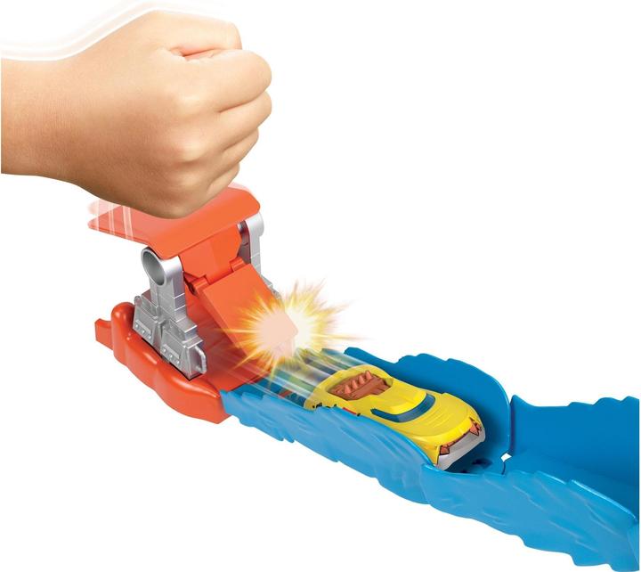 Hot Wheels City Nemesis Lab Gorilla