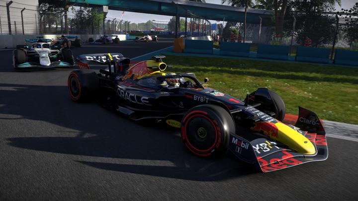 Produktbild Microsoft F1 22 - Champions Edition Upgrade (Xbox Series S, Xbox Series X, Xbox One X, Xbox One S)