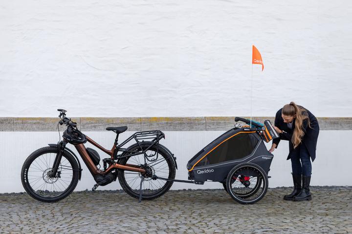 Actual product image Qeridoo Kidgoo 2 FIDLOCK Edition child bike trailer orange