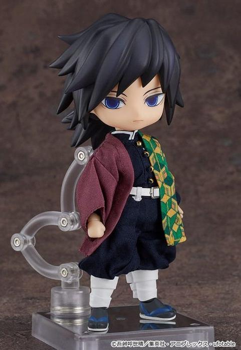 Actual product image Good Smile Company Demon Slayer: Kimetsu no Yaiba figurine Nendoroid Doll Giyu Tomioka 14 cm