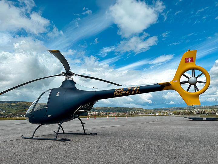 Produktbild Smartbox Ein 30-minütiger Helikopterflug mit Privatpilot durch die wunderschöne Schweizer Bergwelt (1 Pers.)