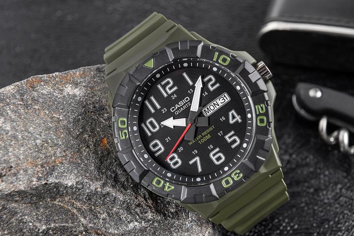Image du produit Casio MRW-210H-3A (Montre analogique, 43 mm)