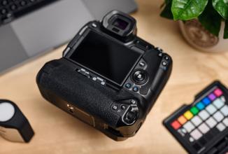 Actual product image Newell Battery grip BG-E22 for Canon (Battery grip)