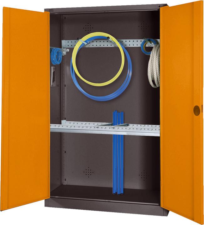 C+P Modul-Sportgeräteschrank mit Grundausstattung (HxBxT: 195x120x50 cm, mit Vollblech-Flügeltüren)