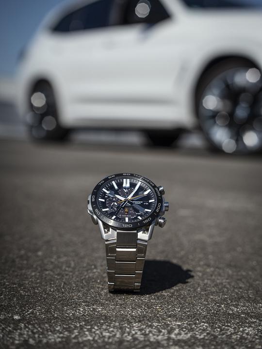 Image du produit Casio Edifice EQB-2000DB-1AER (Montre analogique, Chronographe, 48 mm)