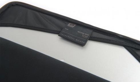 Actual product image Tucano Second Skin Top (13", Apple)
