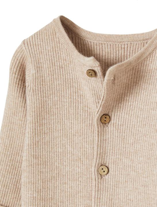 Beige tacheté