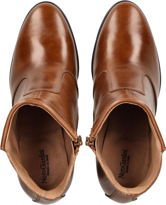 Actual product image Nero Giardini Stiefelette (40)
