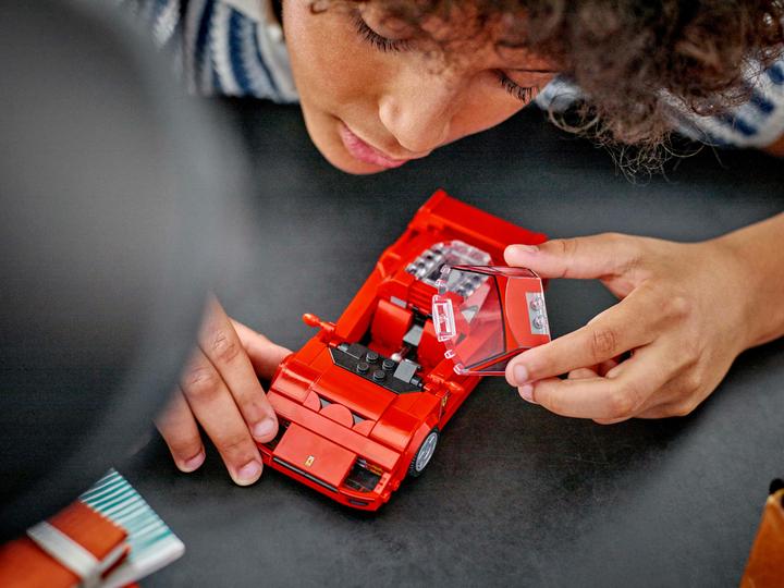 Produktbild LEGO Ferrari F40 Supersportwagen (76934, LEGO Speed Champions)