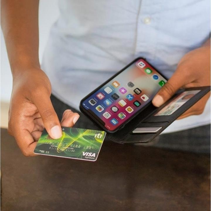 Actual product image TwelveSouth Journal iPhone XR (black) (Apple iPhone XR)