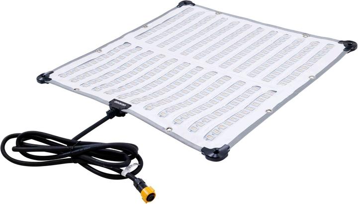 Actual product image Amaran F22C (Surface luminaire)