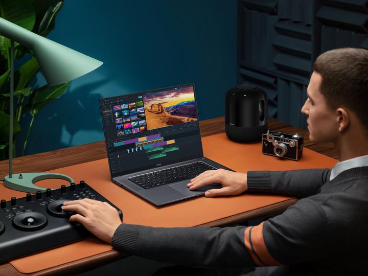 Actual product image Huawei MateBook 16S (16", Intel Core i9-12900H, 16 GB, 1000 GB, DE)