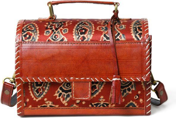 Produktbild Only-Bags.Store Maroon Mystique Ajrakh Satchel Geldbörse