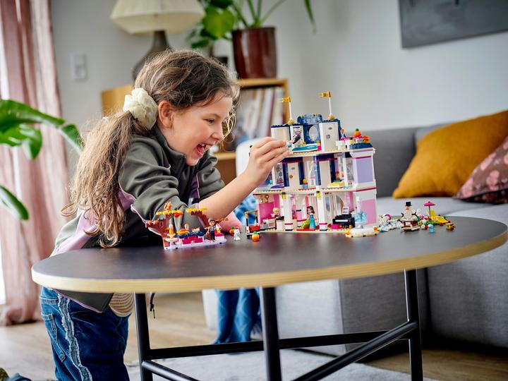 Image du produit LEGO Friends 41684 Grand Hôtel de Heartlake City (41684, LEGO Friends)