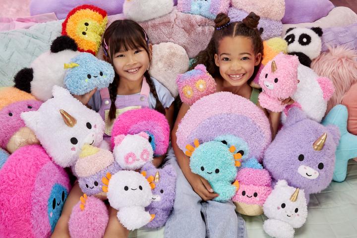 Actual product image MGA Fluffie Stuffiez Large Plush - Ice Cream (29.21 cm)