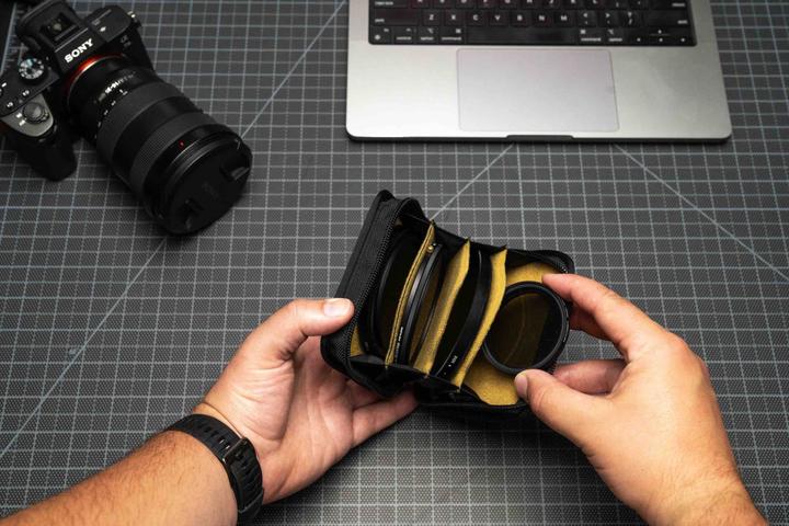 Image du produit Wandrd Lens Filter Case, Dallol Yellow (0.65 l)