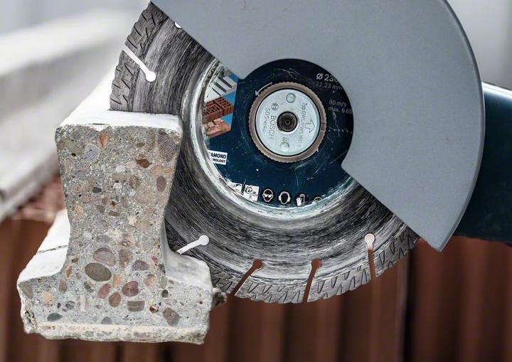 Actual product image Bosch Professional Zubehör Expert MultiMaterial diamond cutting discs, 150 x 22.23 x 2.4 x 12 mm