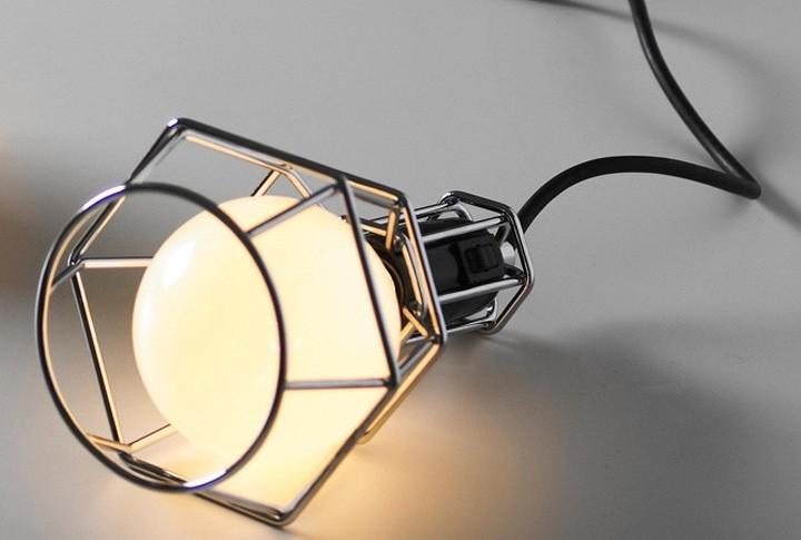 Immagine prodotto Design House Stockholm Lampada da tavolo con griglia in ferro (E27)