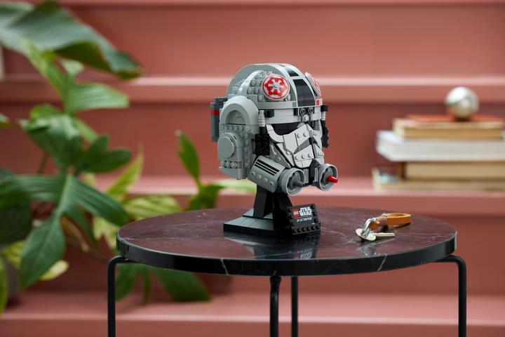 Actual product image LEGO 75429 AT-AT Pilot Helm (75429, LEGO Star Wars)