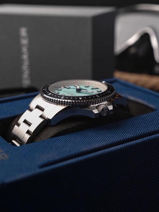 Image du produit Spinnaker SP-5136-66 (Lunette tournante à gauche, Montre de plongée)