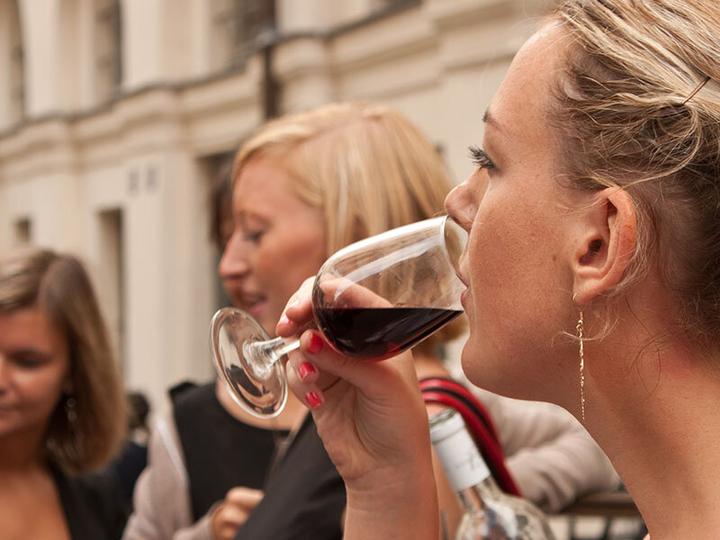Actual product image Smartbox In a star hotel in Paris: oenology and tasting of renowned wines for 2 (2 pers.)