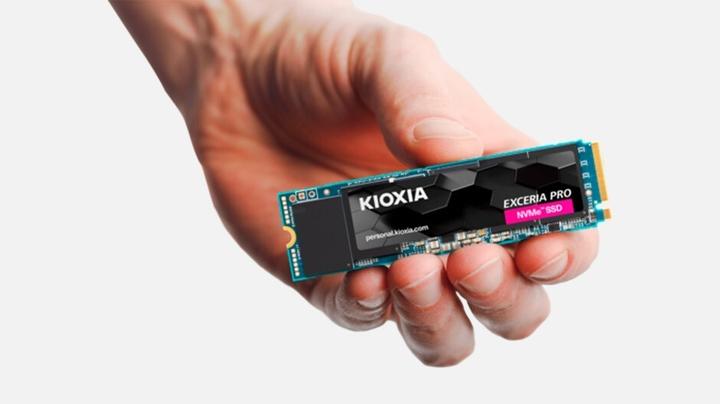 Actual product image Kioxia Exceria Pro (2000 GB, M.2 2280)
